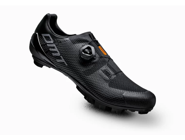 DMT KM3 Black/Black